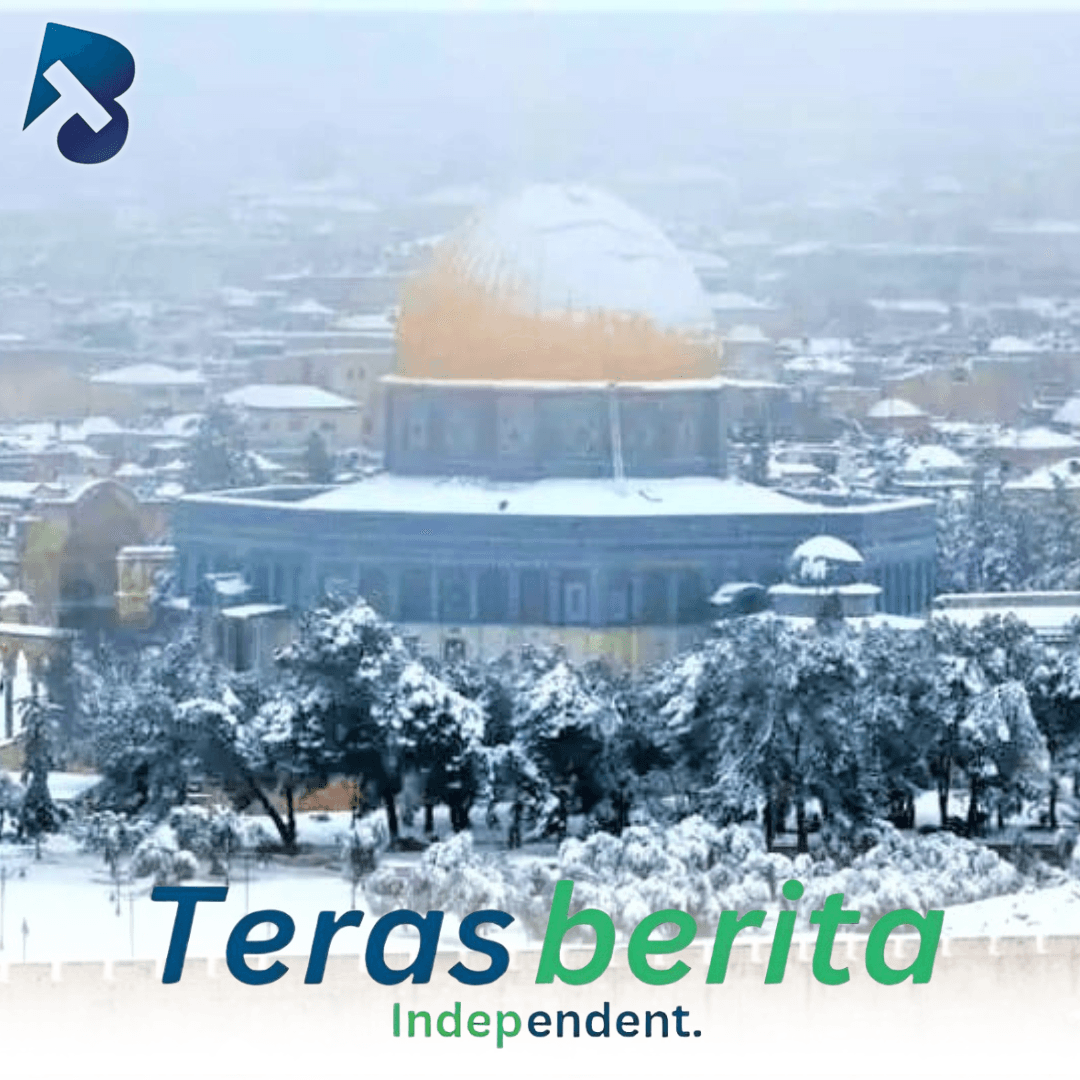 foto masjid al-aqsa pada saat musin hujan