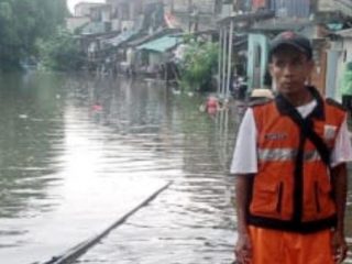Banjir Rendam Permukiman Pademangan Timur, Ratusan Warga Dievakuasi