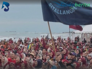 Wali Kota Makassar Serukan Satu Komando RT/RW dalam Silaturahmi Akbar di Pantai Bosowa