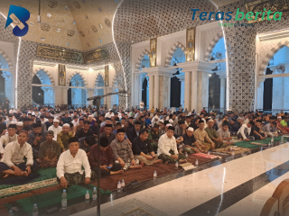 Di Masjid Raya Makassar, Gus Adib Ingatkan Tantangan Kerukunan di Era Digital