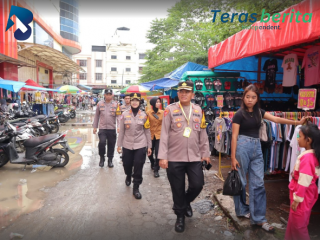 Kapolres Pelabuhan Makassar Pantau Arus Mudik Lebaran di Paotere dan Pusat Perbelanjaan